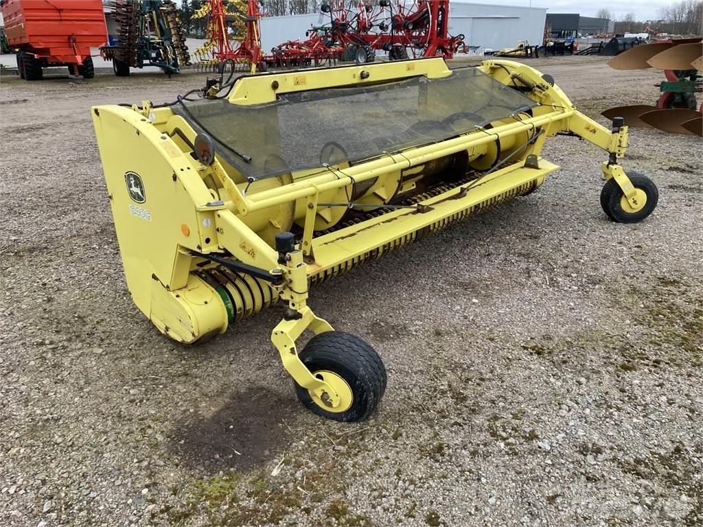 John Deere 640C Pick-up Запчастини для кормозбиральних комбайнів