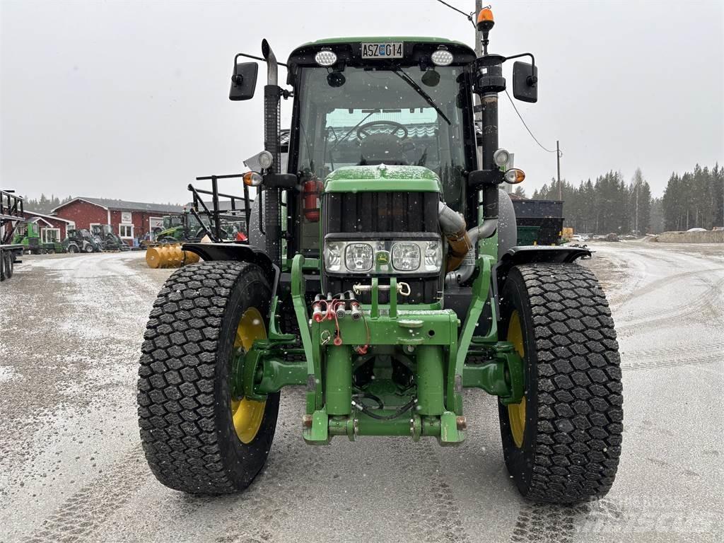 John Deere 6430 Трактори
