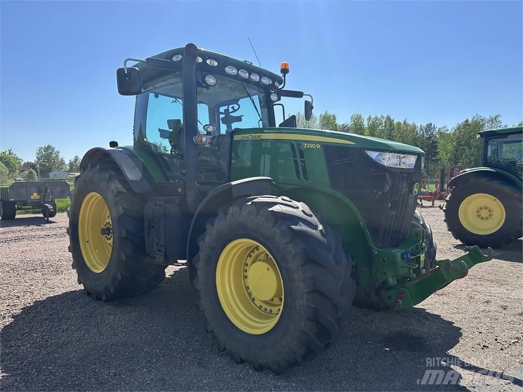 John Deere 7230R Трактори