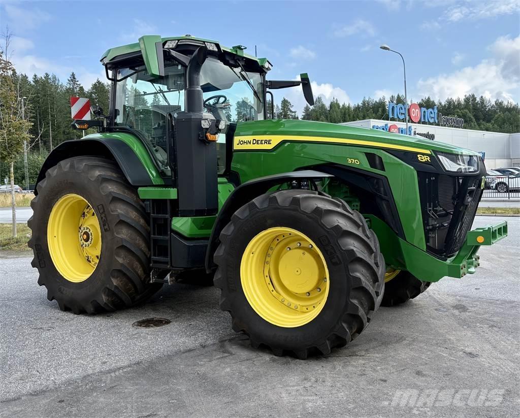 John Deere 8R 370 Трактори