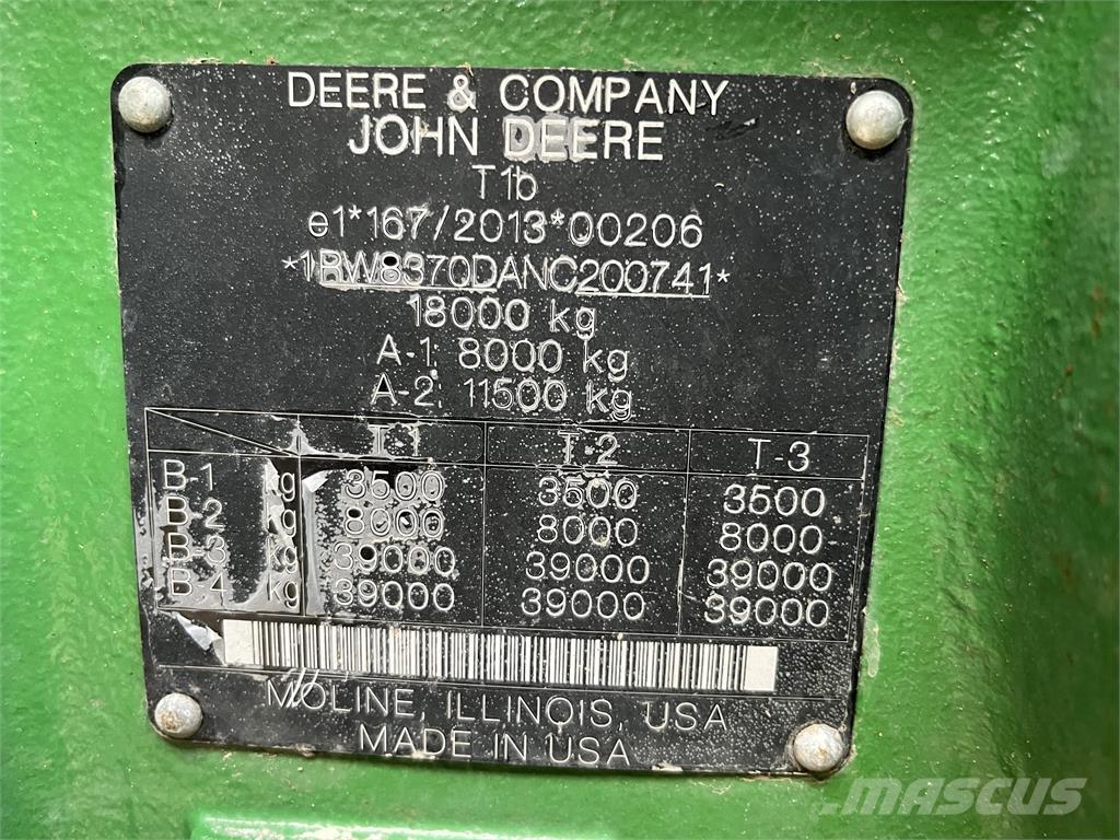 John Deere 8R 370 Трактори