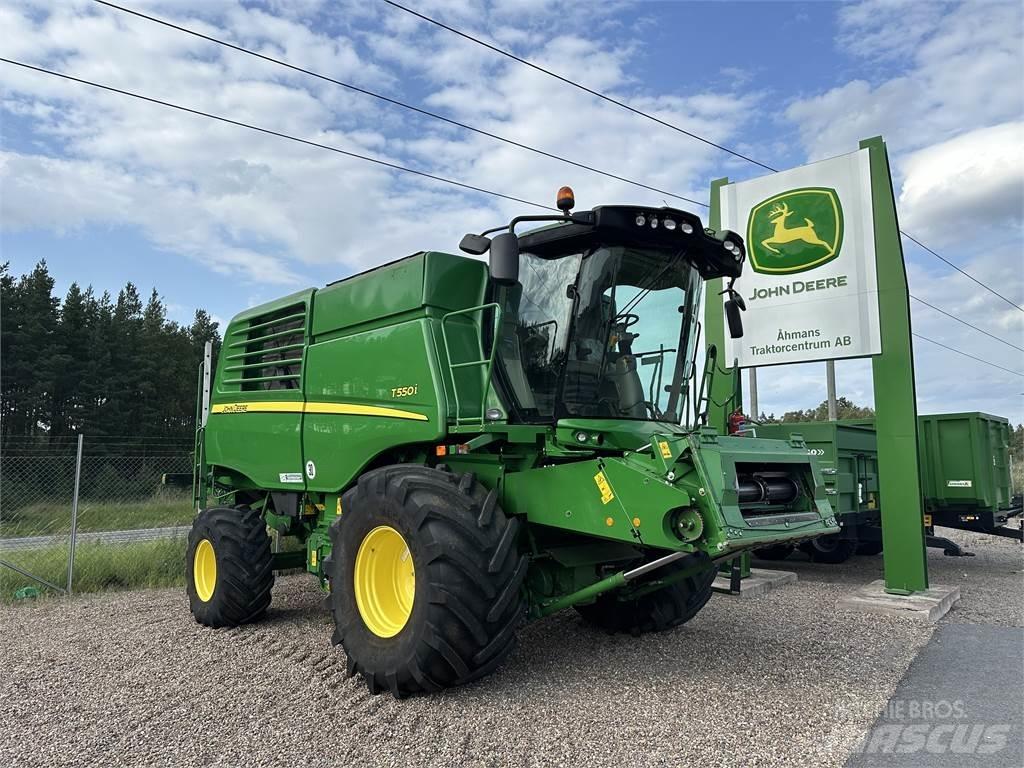 John Deere T550 Зернозбиральні комбайни
