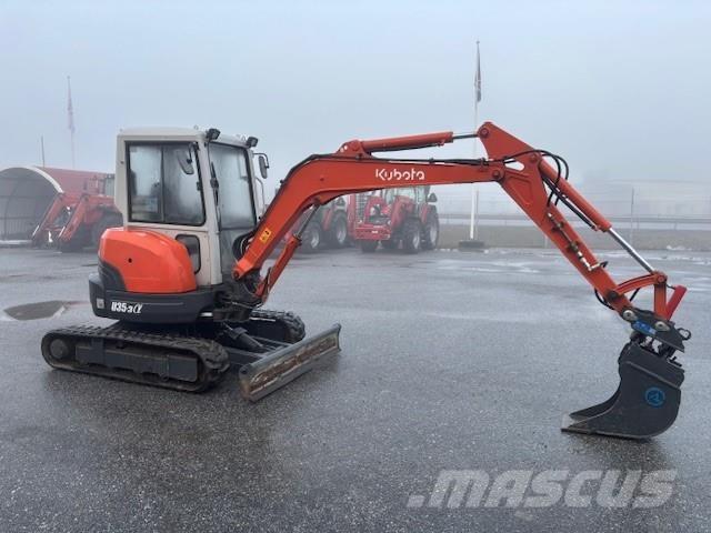 Kubota U35-3 a Гусеничні екскаватори