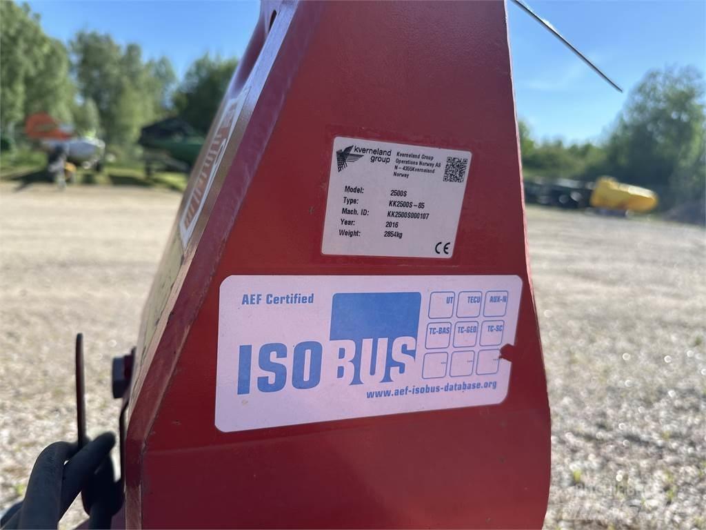 Kverneland 2500S-6 Реверсивні плуги