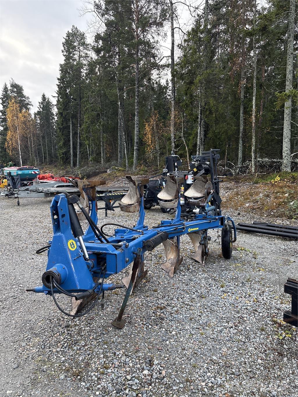 Överum CV 498 H Реверсивні плуги