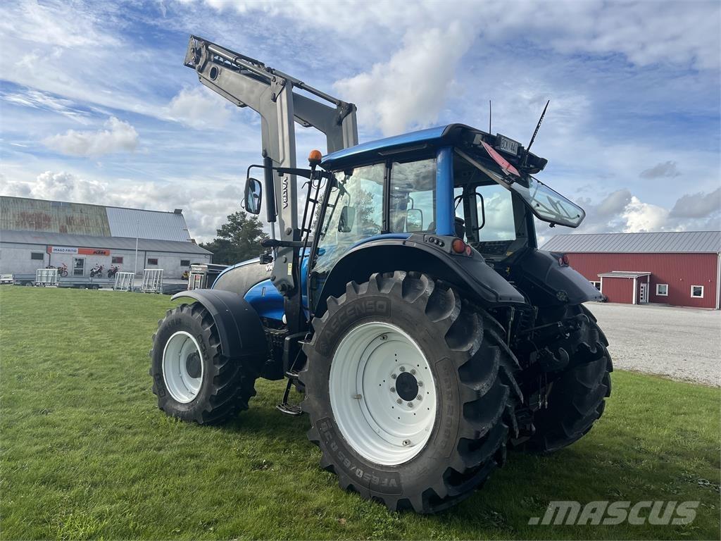 Valtra T151 E Трактори