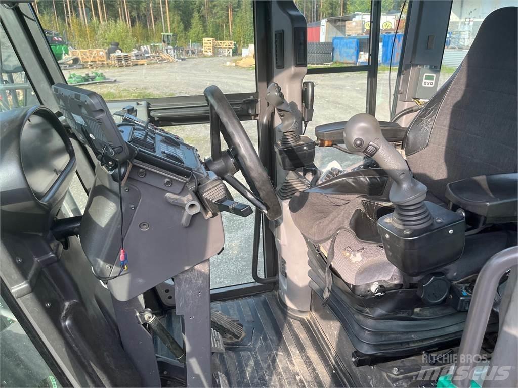 Volvo 976G Väghyvel Екскаватори-навантажувачі