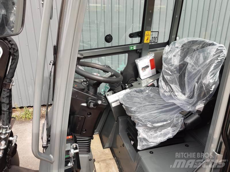 Weidemann 1260LP Black Екскаватори-навантажувачі