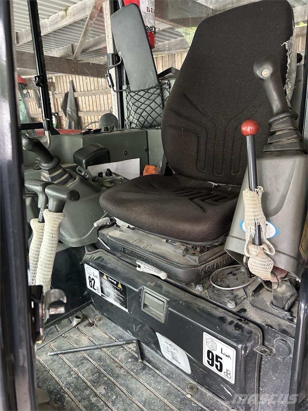 Yanmar VIO 38 GRÄVARE Фронтальні навантажувачі