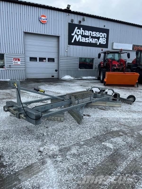 Ysta VÄGSLADD YVL 200 Екскаватори-навантажувачі