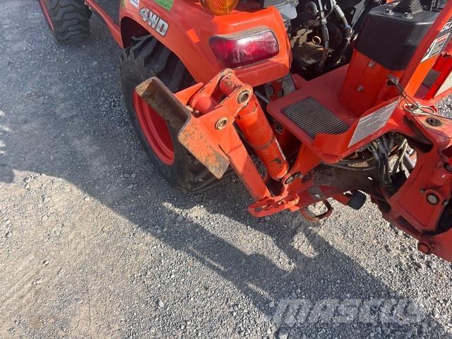 Kubota BX23 S Екскаватори-навантажувачі