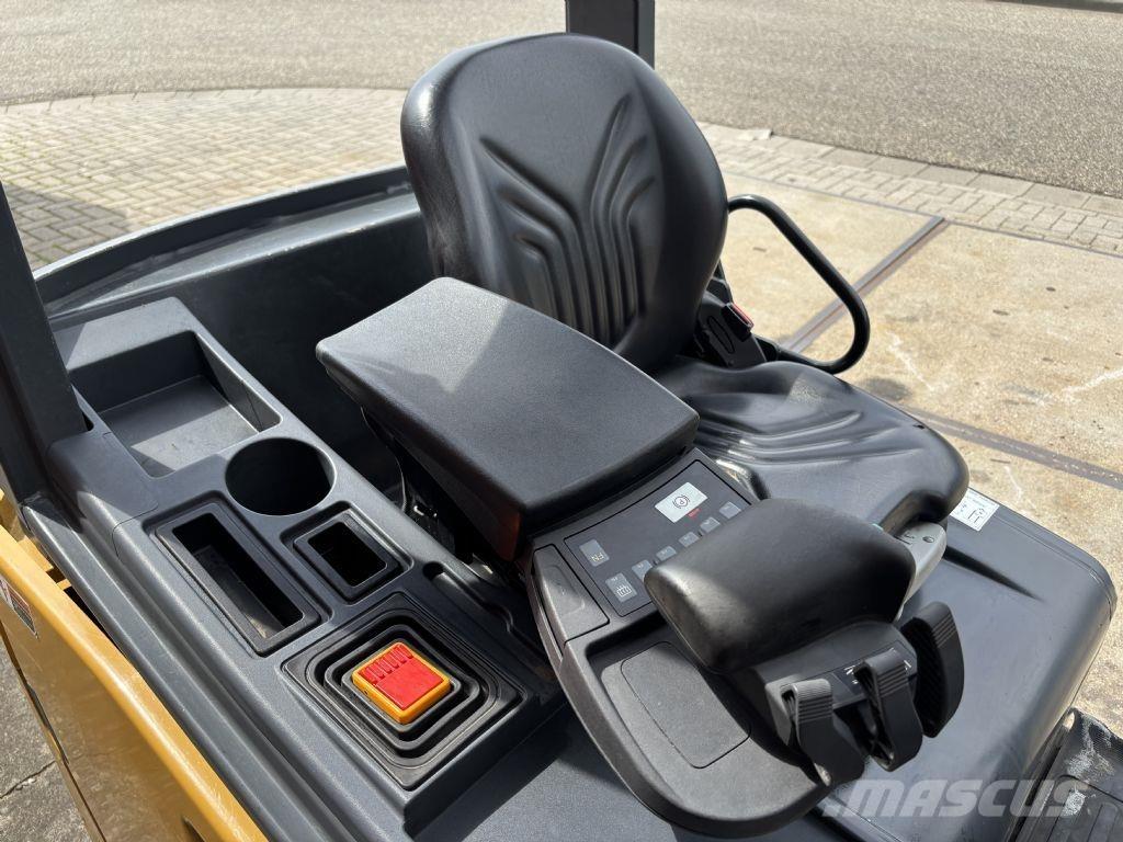 CAT 2ET4000 Електронавантажувачі