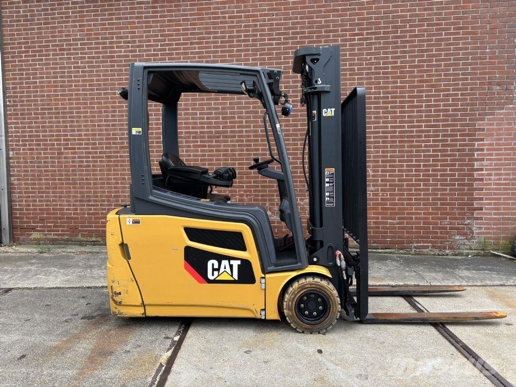 CAT 2ET4000 Електронавантажувачі