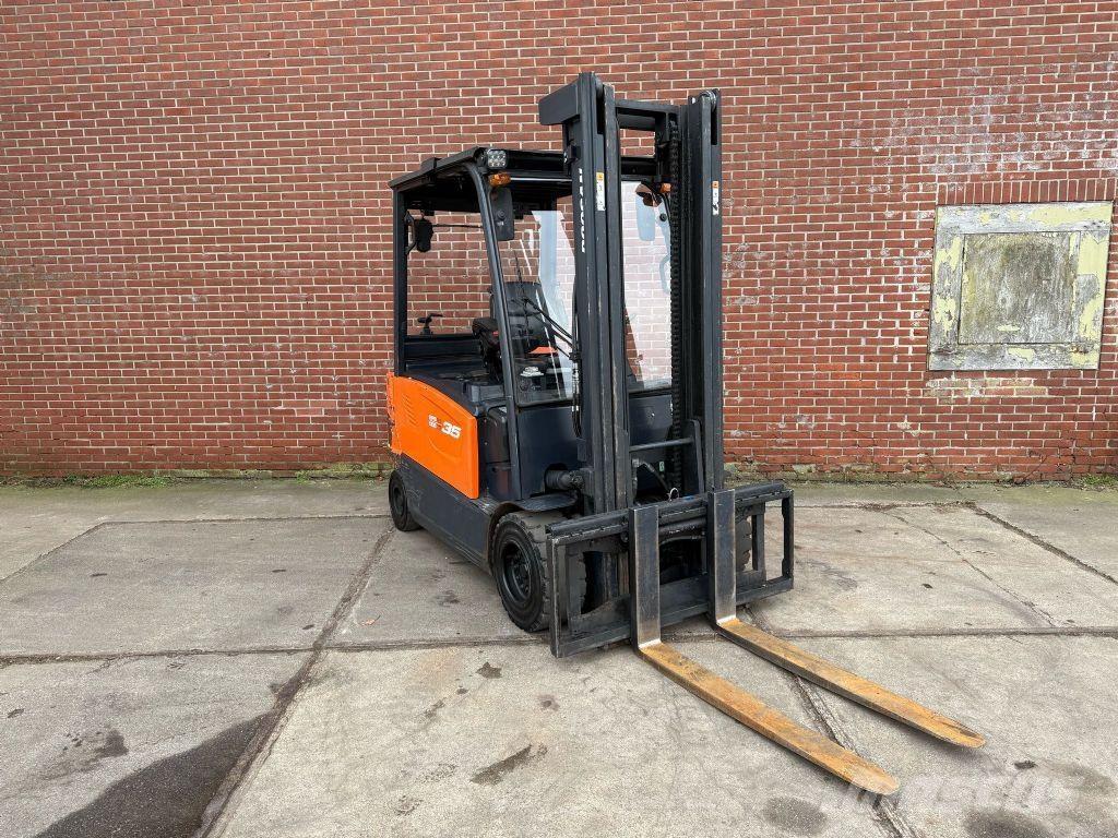 Doosan B35X-7 Електронавантажувачі