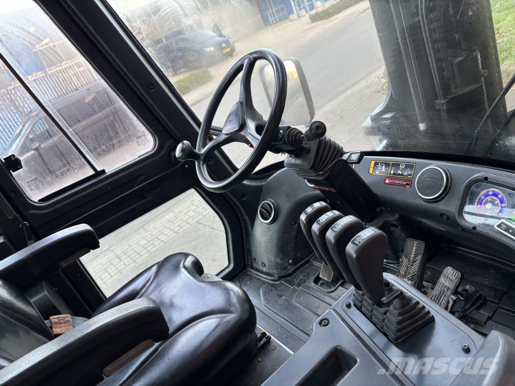 Hyundai 80D-9 Дизельні навантажувачі