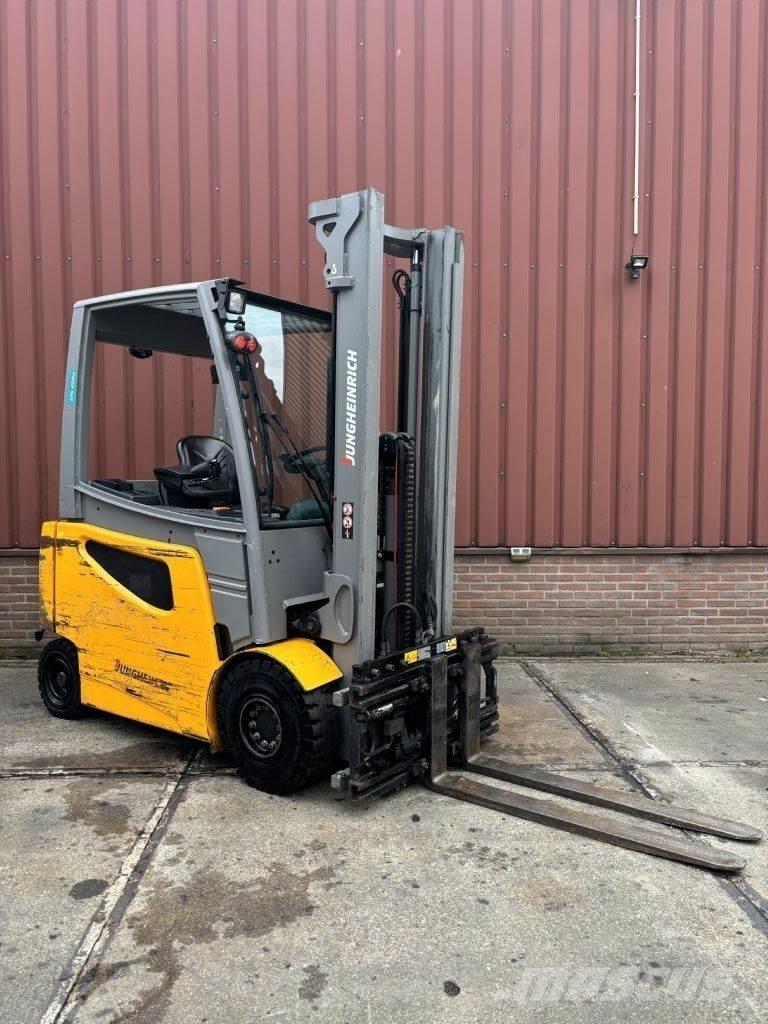Jungheinrich EFG 425ks Електронавантажувачі