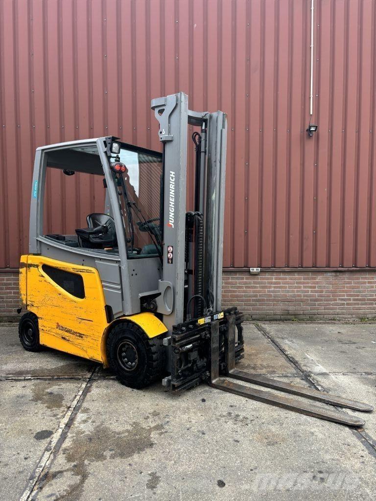 Jungheinrich EFG 425ks Електронавантажувачі