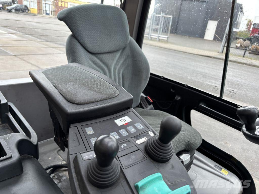 Jungheinrich EFG 425s Електронавантажувачі