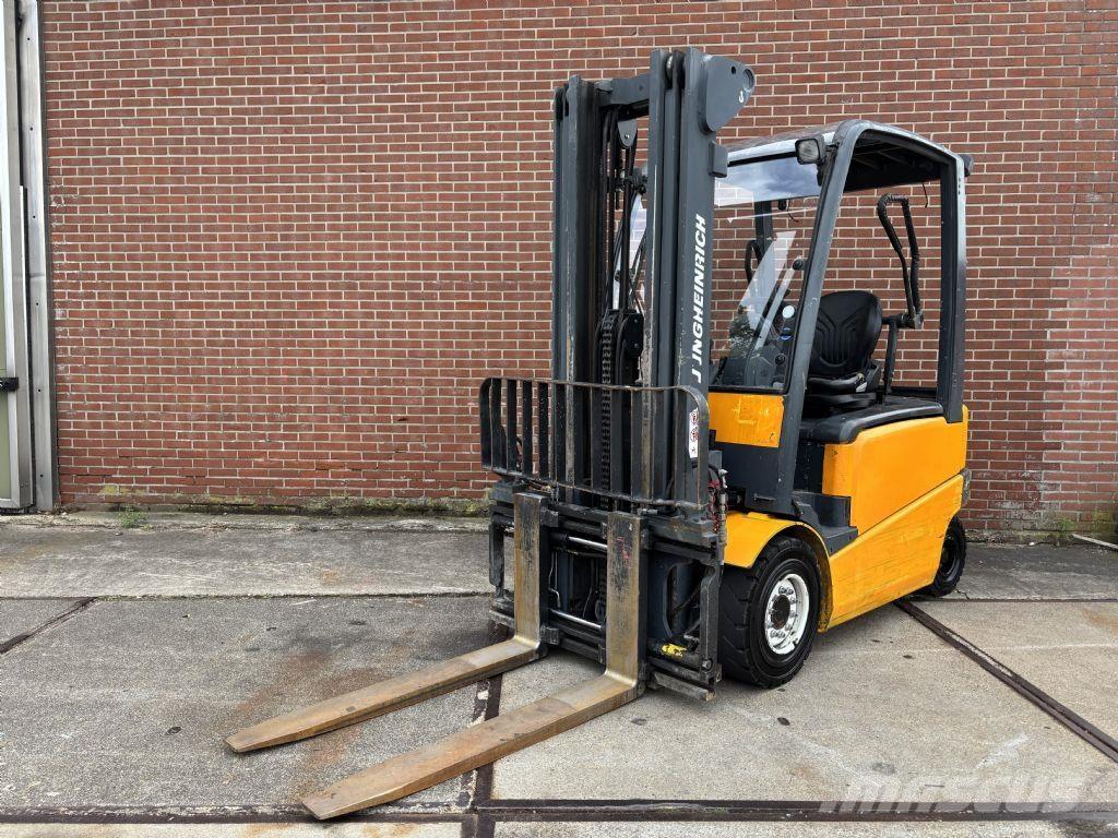 Jungheinrich EFG 430 Електронавантажувачі