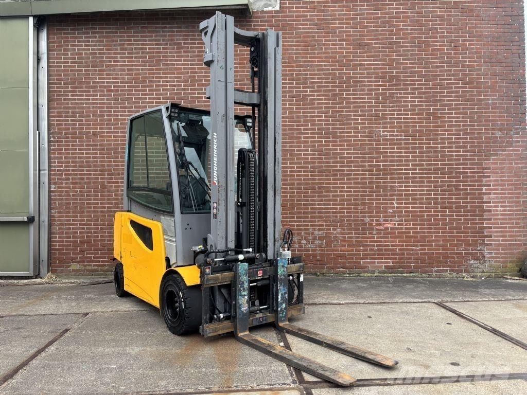 Jungheinrich EFG S30 Електронавантажувачі