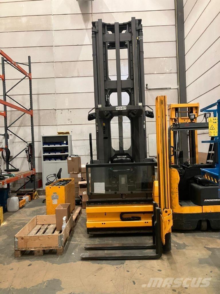 Jungheinrich EKX 516K Висотні комісіонери