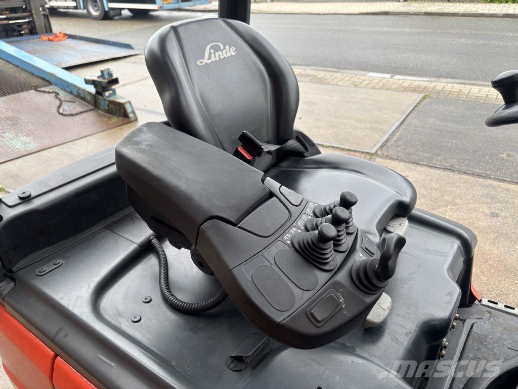 Linde E18-02 Електронавантажувачі