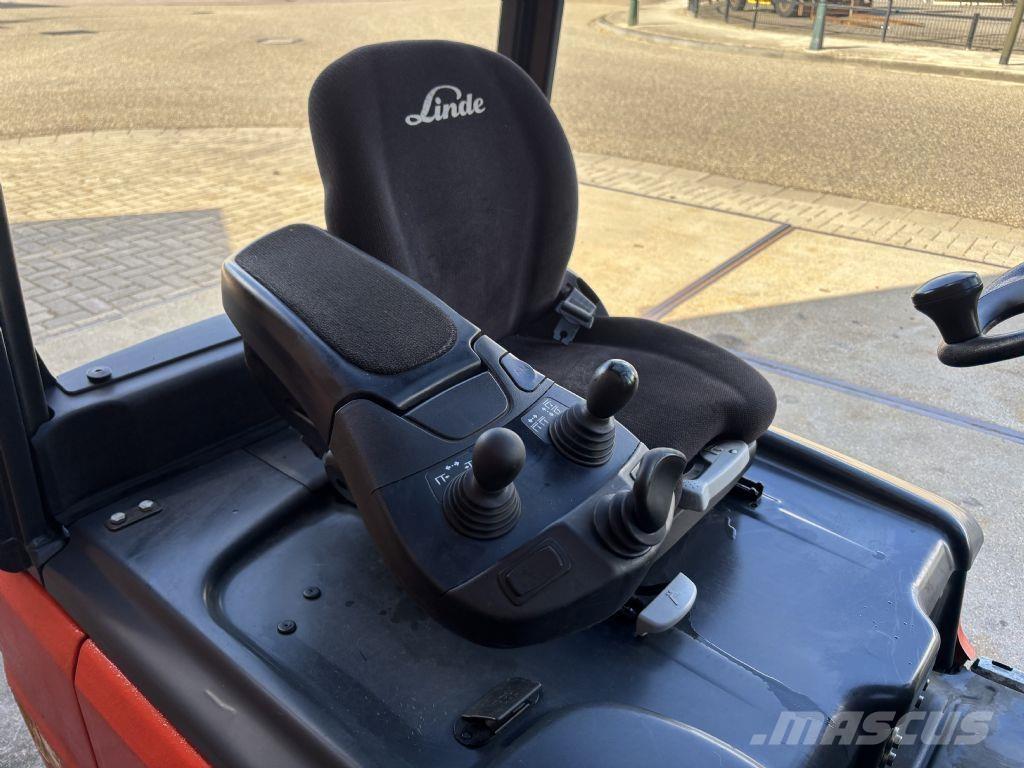 Linde E18L-02 Електронавантажувачі