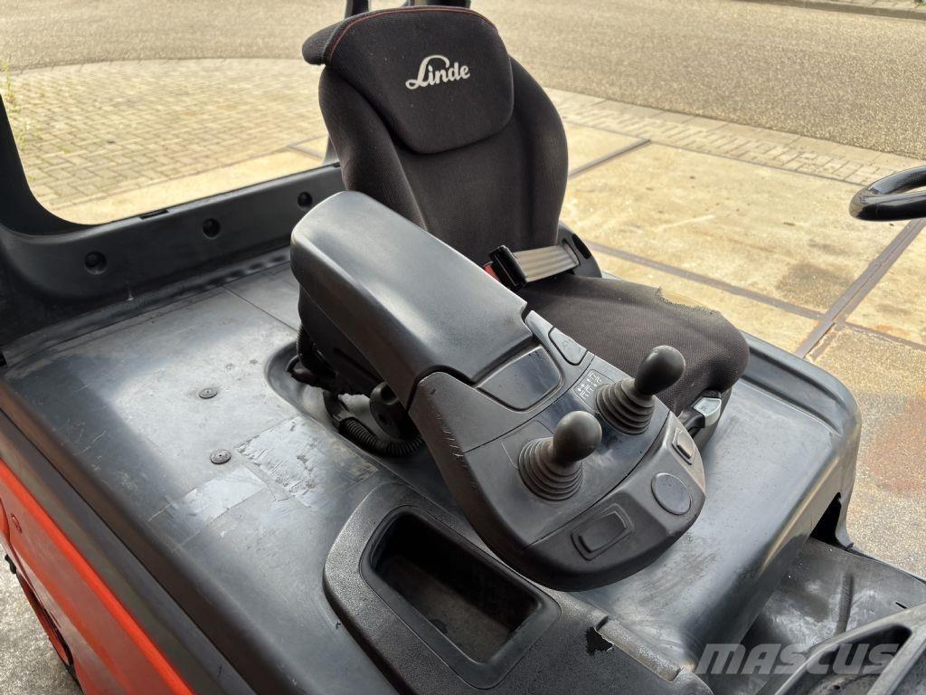 Linde E25L-01 Електронавантажувачі