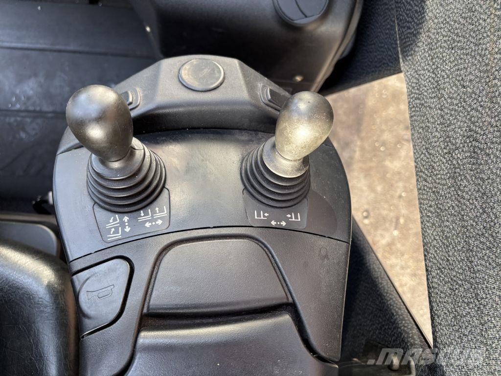 Linde H18D-01 Дизельні навантажувачі