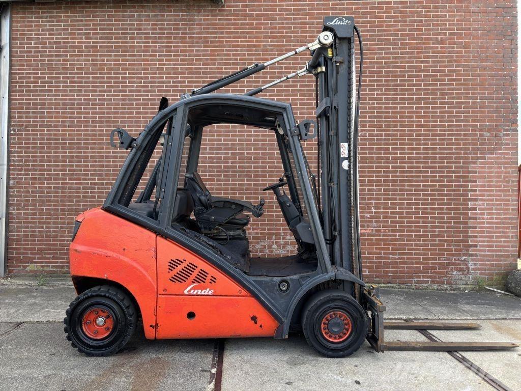 Linde H25D Дизельні навантажувачі