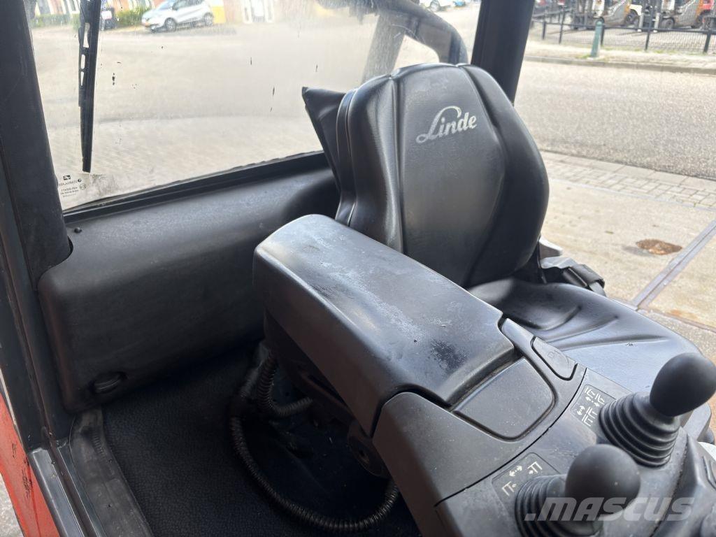 Linde H25D-02 Дизельні навантажувачі