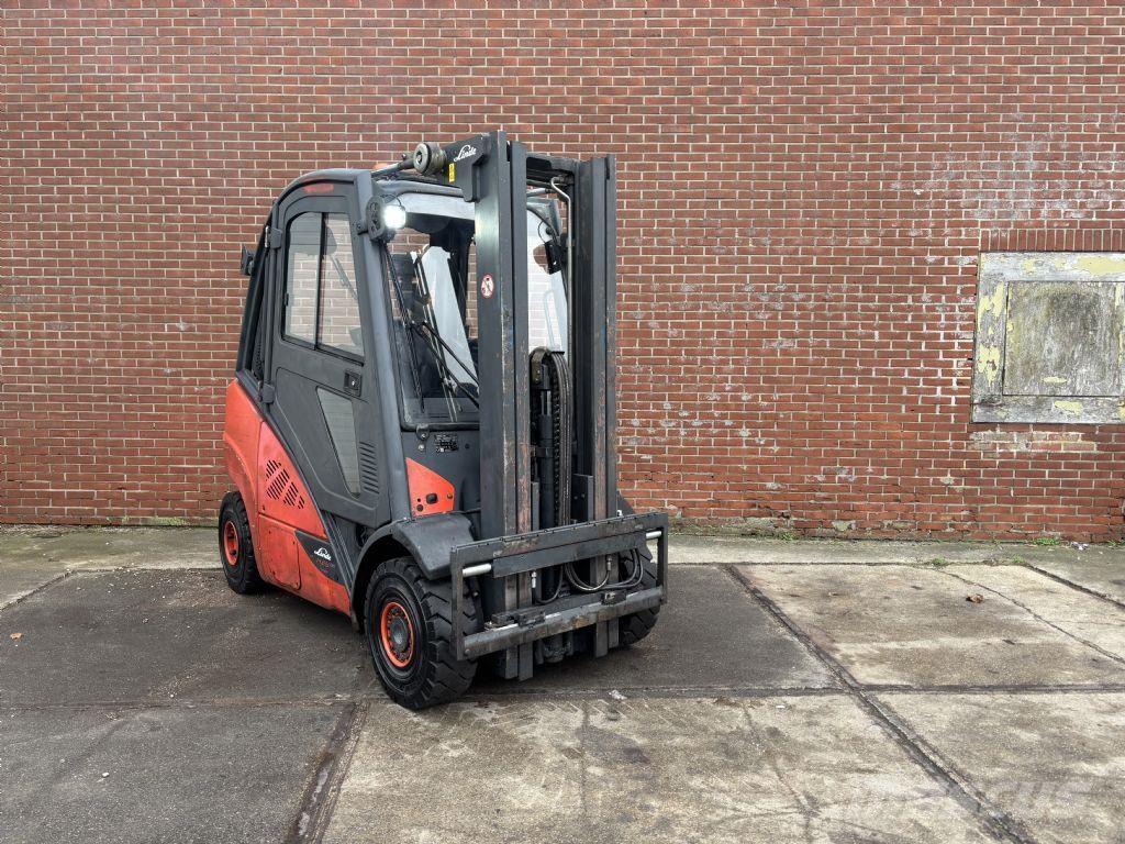 Linde H25D-02 Дизельні навантажувачі
