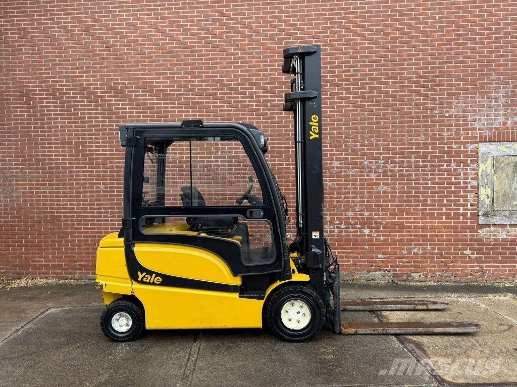 Yale ERP35VL F2945 Електронавантажувачі