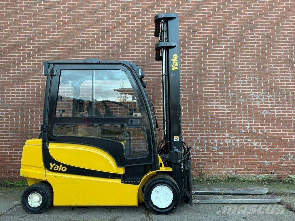 Yale ERP35VL F2945 Електронавантажувачі