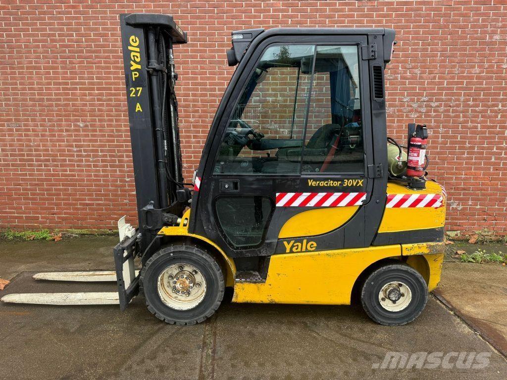 Yale GLP30VX Газові навантажувачі