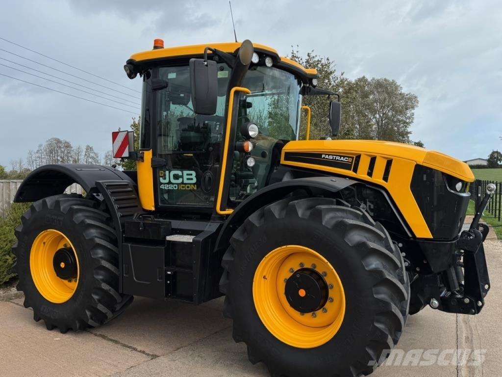 JCB 4220 iCON Трактори
