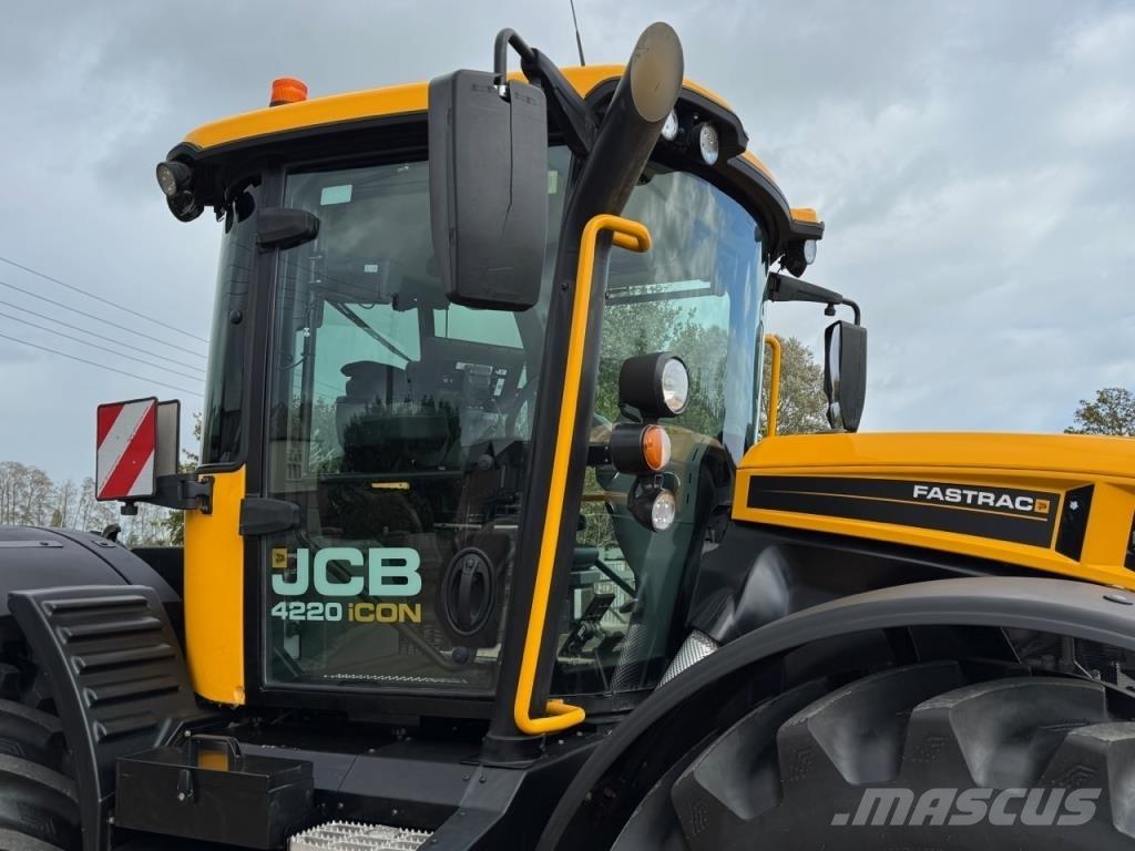 JCB 4220 iCON Трактори
