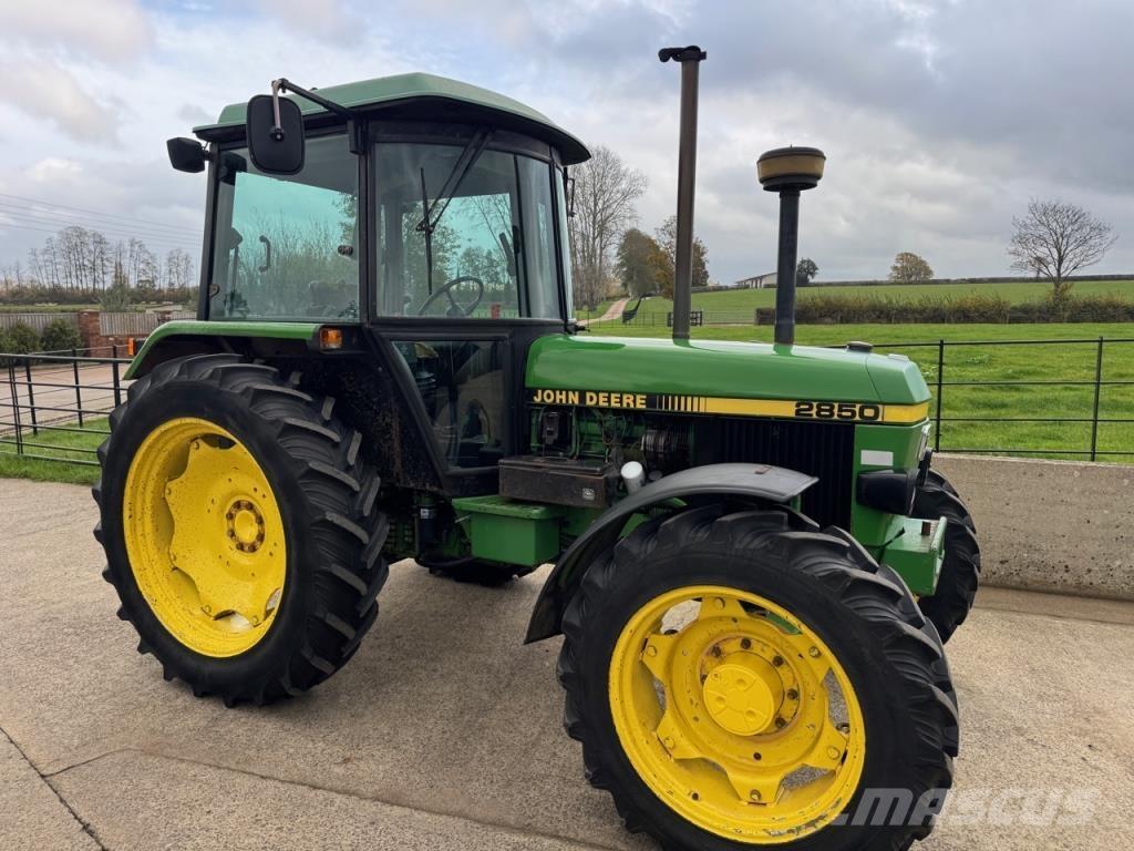 John Deere 2850 Трактори