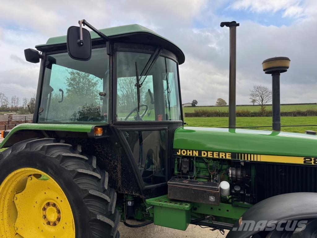 John Deere 2850 Трактори