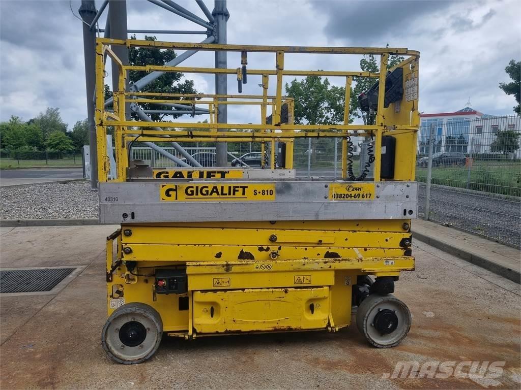 JLG 2030 ES Підйомники-ножиці
