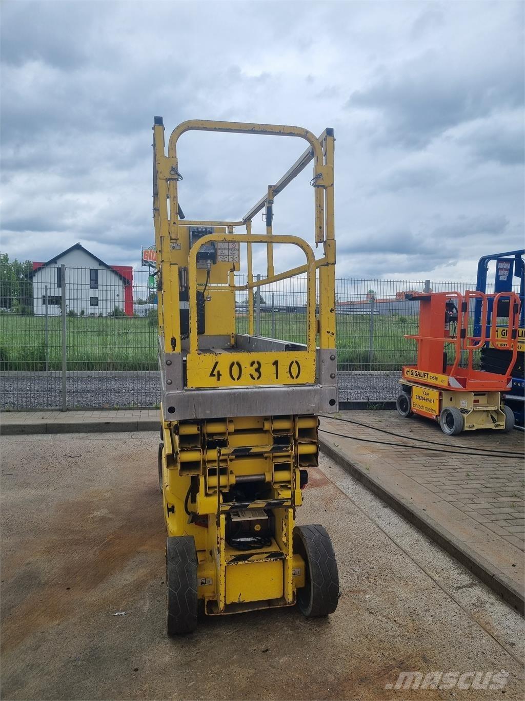 JLG 2030 ES Підйомники-ножиці