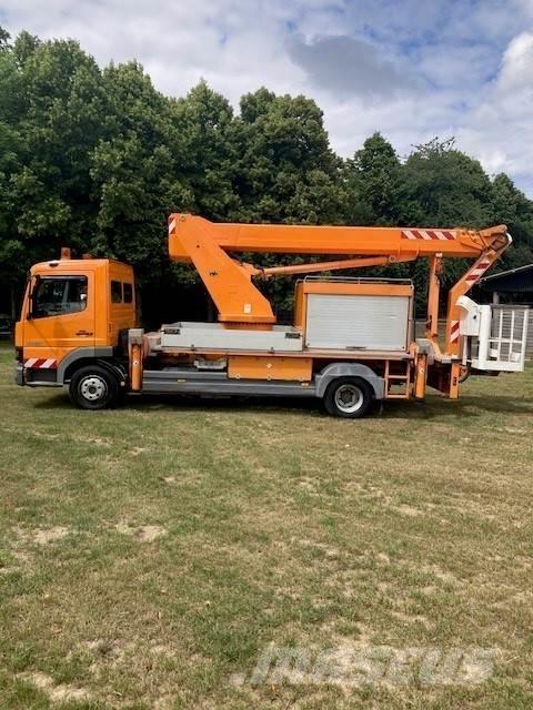 Wumag WT 220 e Автовишки на базі вантажівки