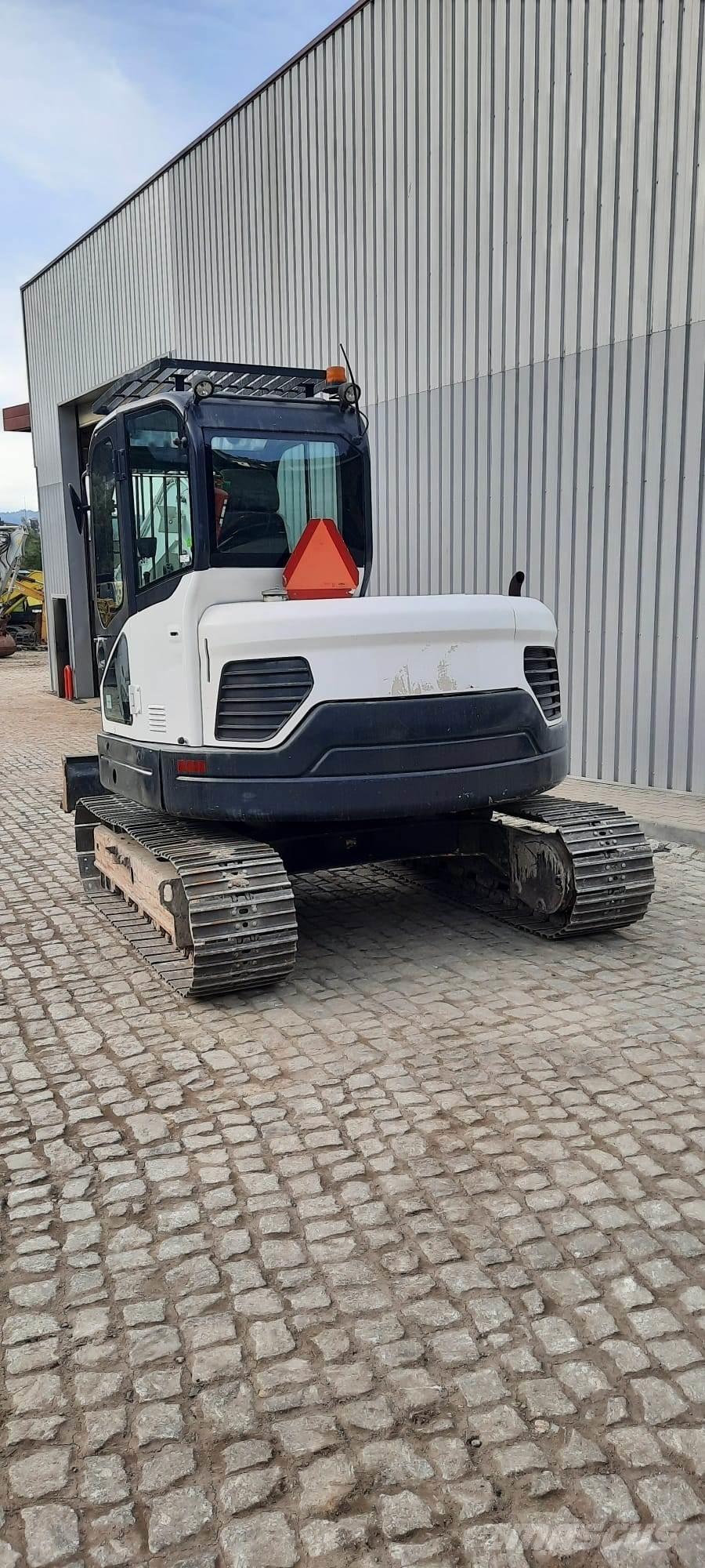Bobcat E85 Міні-екскаватори < 7т