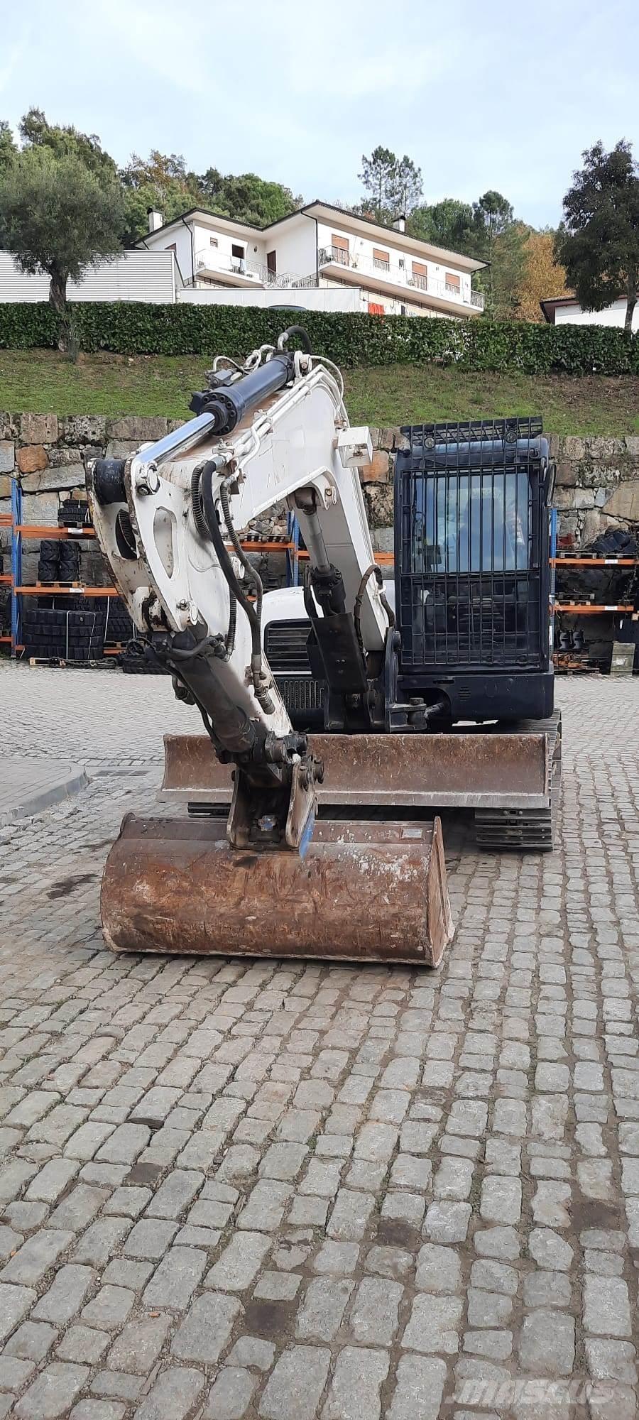 Bobcat E85 Міні-екскаватори < 7т
