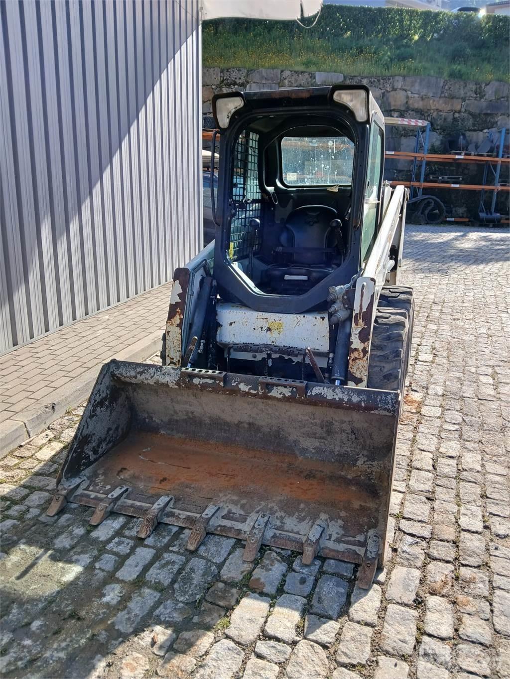 Bobcat S450 Фронтальні навантажувачі