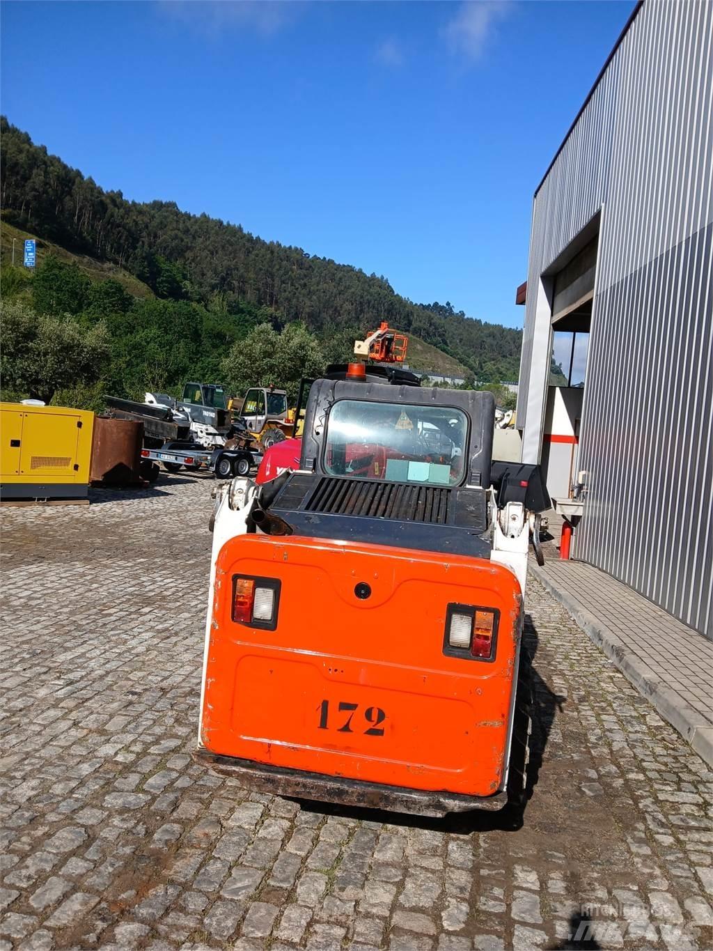 Bobcat S450 Фронтальні навантажувачі