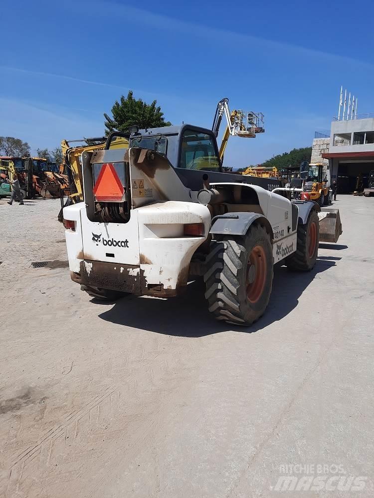 Bobcat T40-140 Річ-трак із високим підйомом