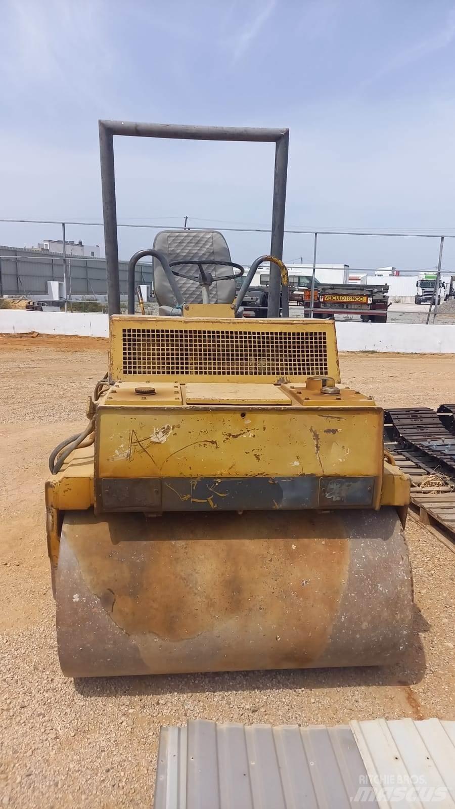 Bomag BW120AD Котки тротуарні