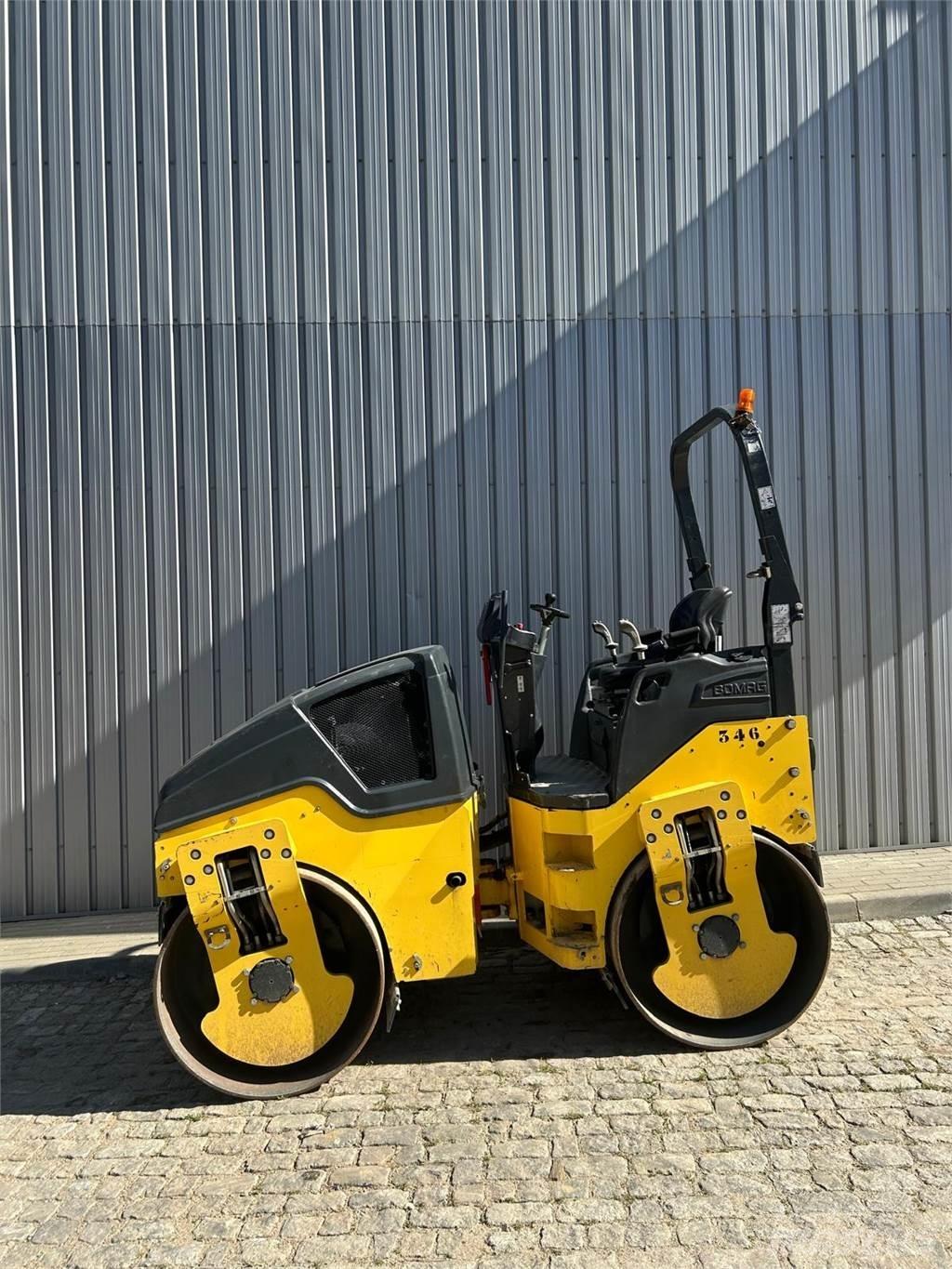 Bomag BW138AD-5 Котки тротуарні