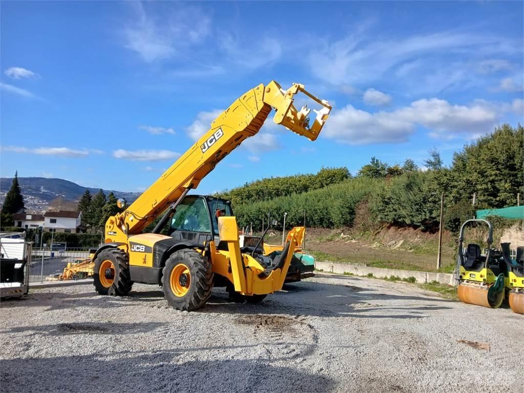JCB 540-200 Річ-трак із високим підйомом